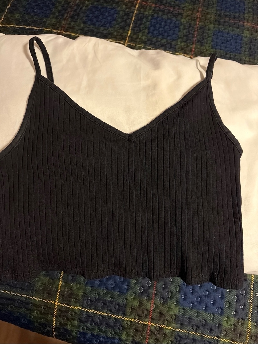 H&M Black Ribbed V-Neck Cropped Tank